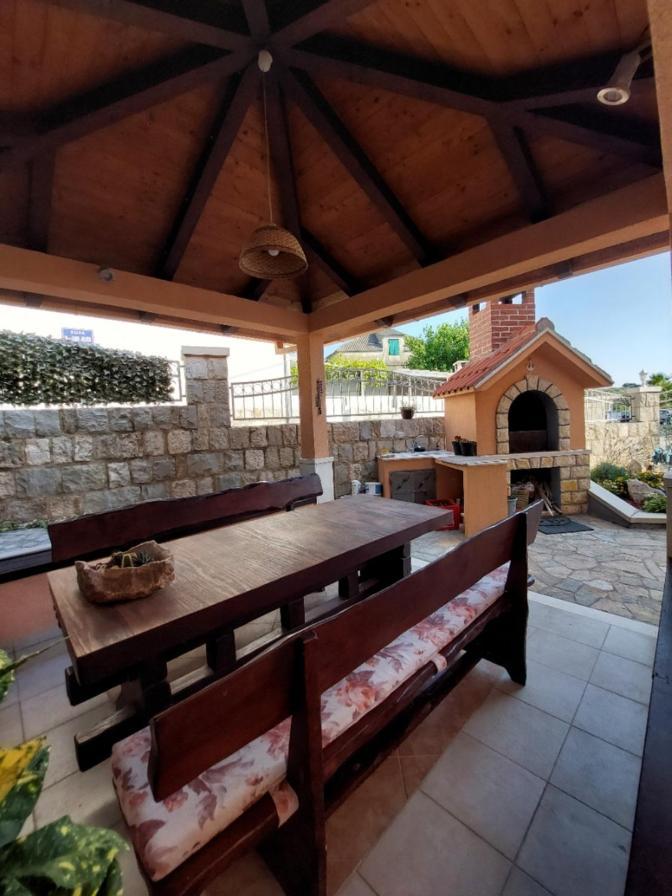 Apartments Maris Vranjic Экстерьер фото